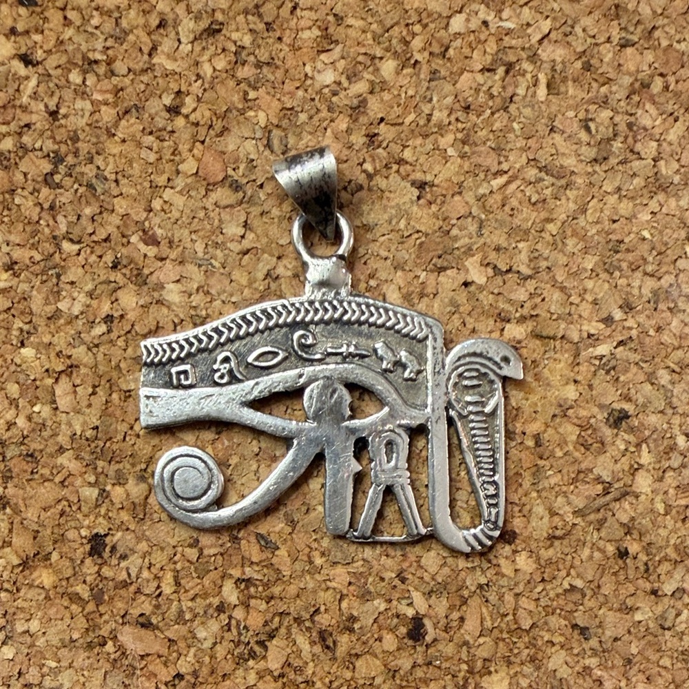 Silver Egyptian Eye of Horus Pendant